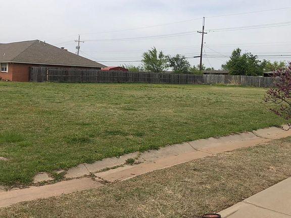 5th image of 2743 NW Denver Ave