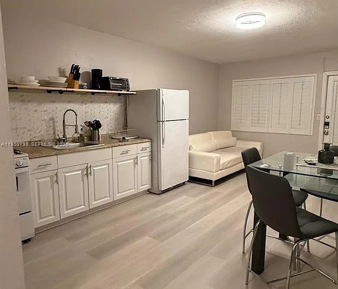 4201 Indian Creek Dr #4 — Photo 1