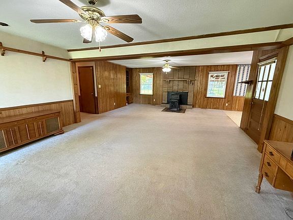 5th image of 631 Riveroak Cir