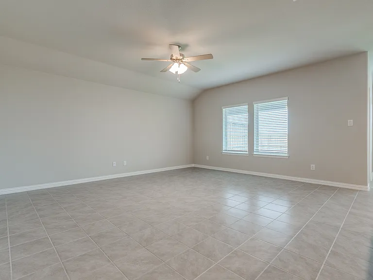 3904 Jasper Ln — Photo 5