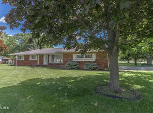 1155 S Lallendorf Rd, Oregon, OH 43616