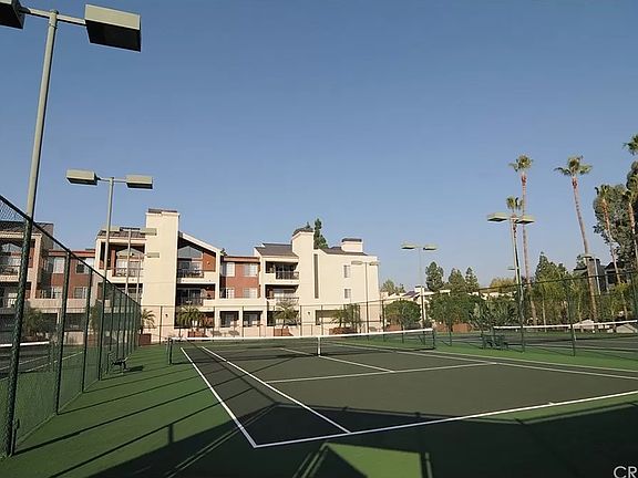 5th image of 21500 Burbank Blvd APT 202