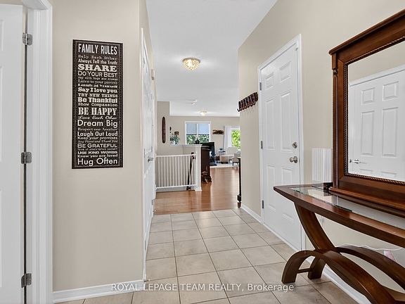 5th image of 233 Edey St