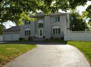 26 Gladwin Ave, Staten Island, NY 10309