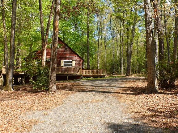 3rd image of 226 Littlepage Ln