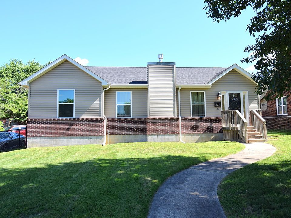 1st image of 824 Pace Ave