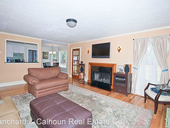 3rd image of 635 Lake Santee Dr