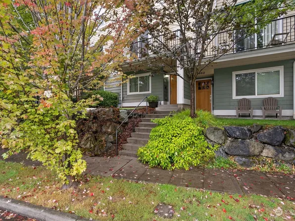 6990 23rd Avenue SW, Seattle, WA 98106