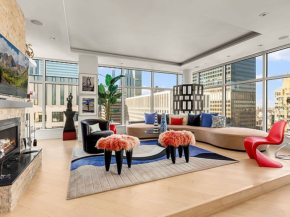 2nd image of 250 E 54th St #42PH4