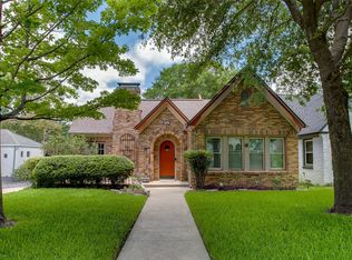 919 Salmon Dr, Dallas, TX 75208