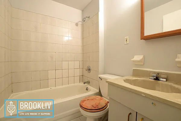 Rented by null | media 9