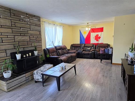 5th image of 9 Fairview Crescent