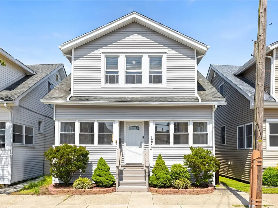 127 N Princeton Ave