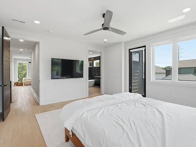 2712 Sharondale Ct #A — Photo 12
