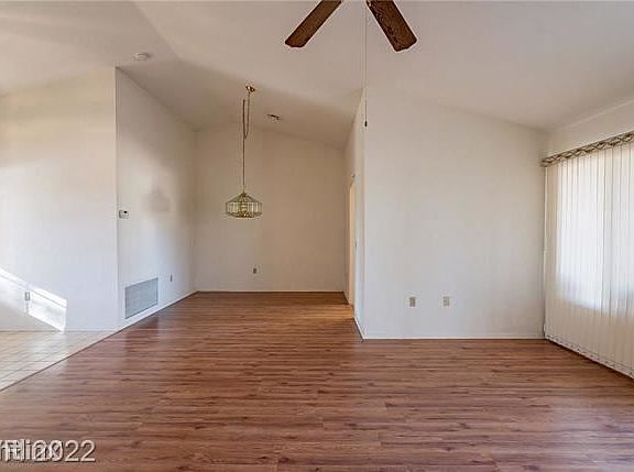 3rd image of 8508 Bayland Dr