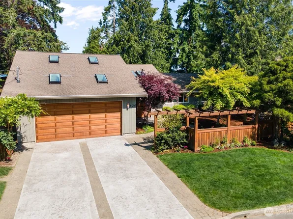 620 167th Avenue NE, Bellevue, WA 98008