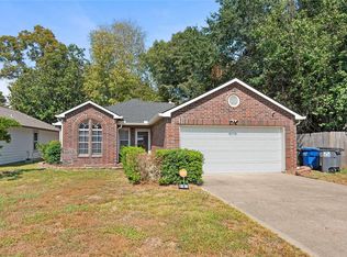 591 Mosswood Dr, Conroe, TX 77302