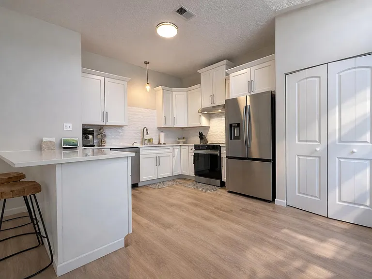 13009 W Meadowbreeze Dr — Photo 5