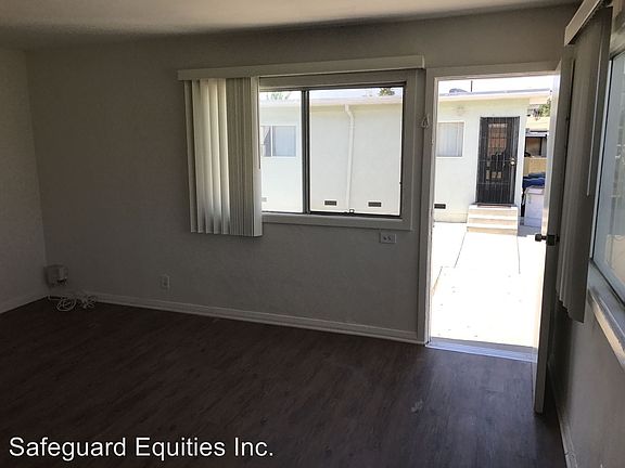 5th image of 20843 Roseton Ave