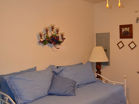 4th image of 410 C Ave