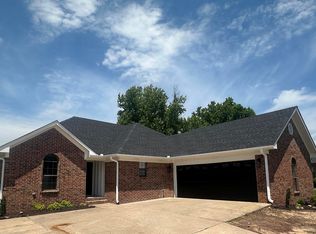 21 Crestwood Dr, Cabot, AR 72023