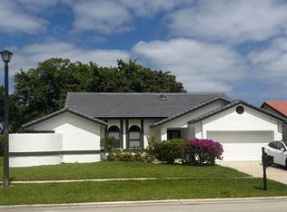 19700 Sedgefield Terrace, Boca Raton, FL 33498