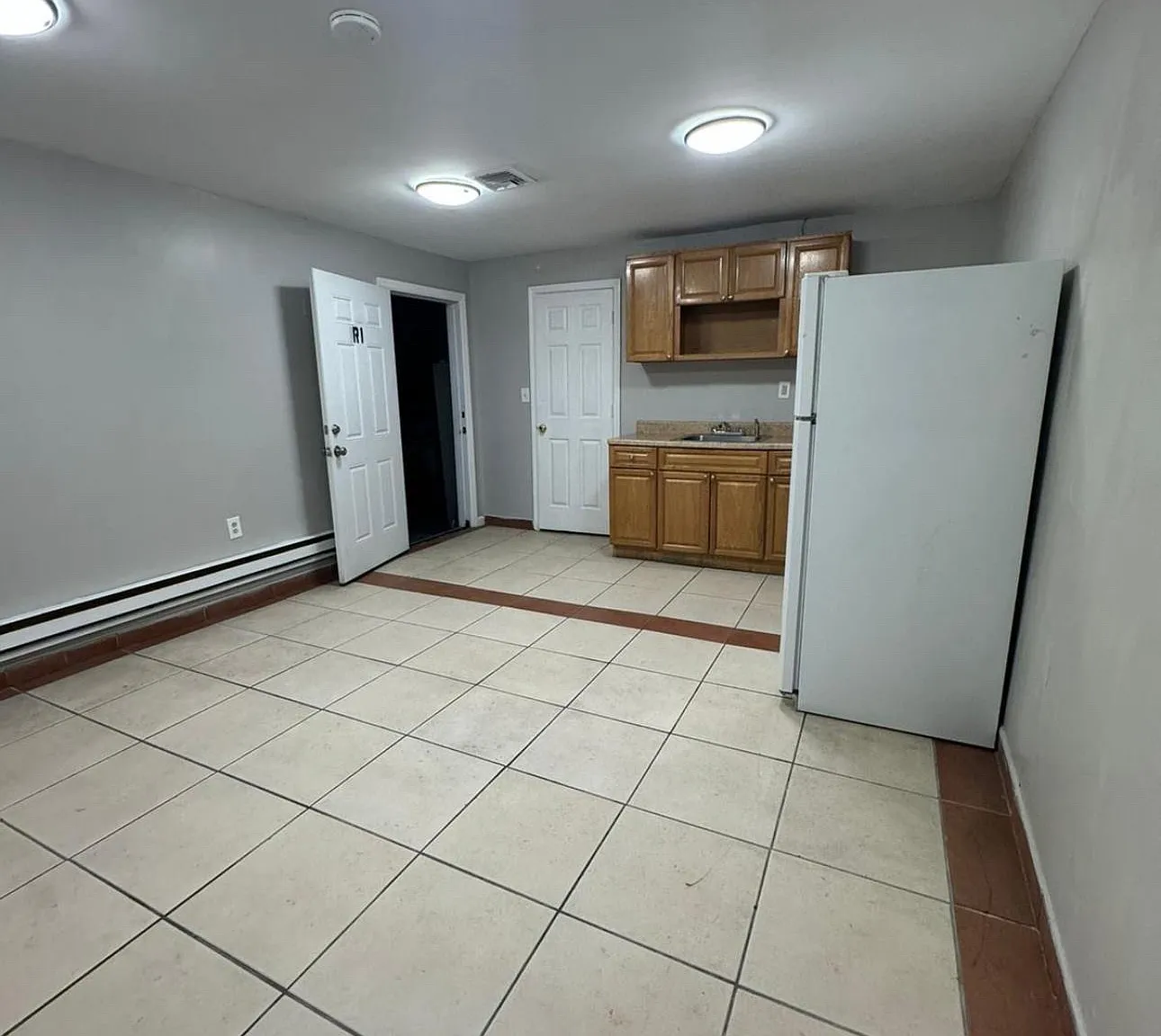 Studio, 600 sqft, $1,300 — Photo 1