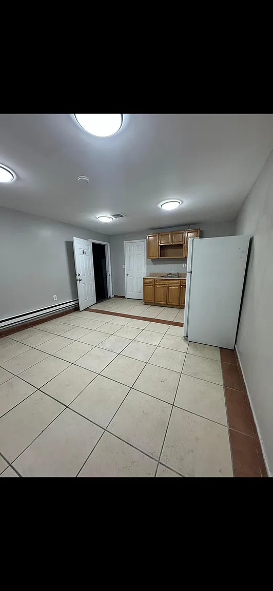 36 Market St #1R photo 1