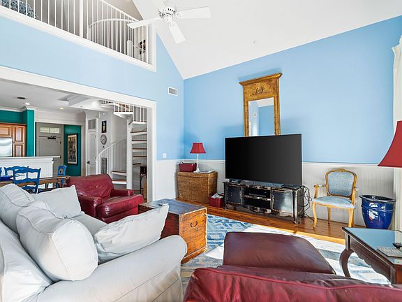 4th image of 1680 Co Hwy #30A-303