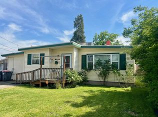 1337 Winchester Ave, Medford, OR 97501