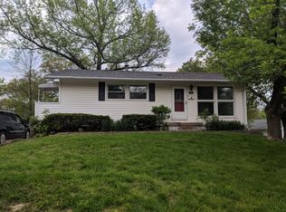 2304 W Cushing St, Decatur, IL 62526