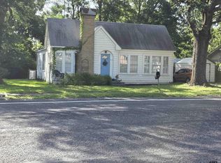 810 N Main St, Winnsboro, TX 75494