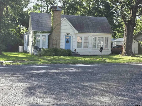 810 N Main St, Winnsboro, TX 75494