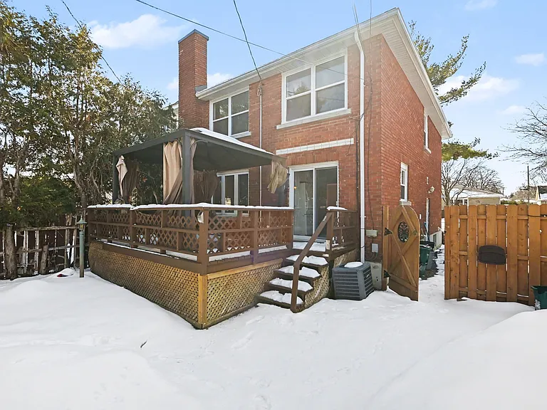 1071 Aldea Ave — Photo 14