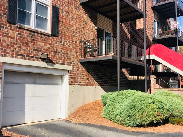 21 Dallas Dr APT 109, Dracut, MA 01826