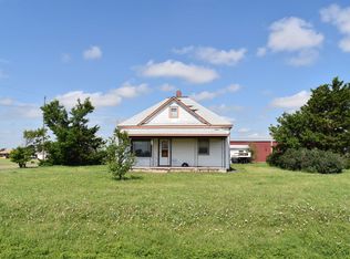 107 S Main St, Park, KS 67751