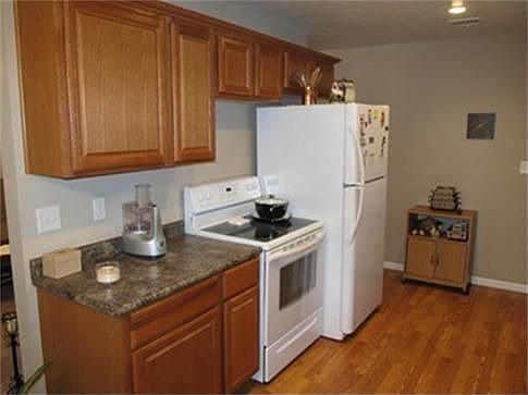 Kitchen 1