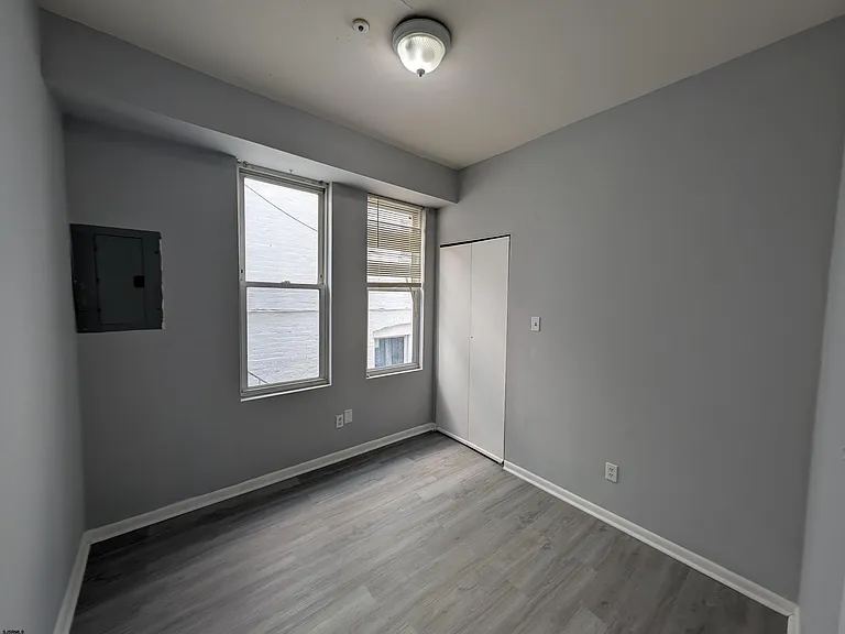 25 N Boston Ave — Photo 5