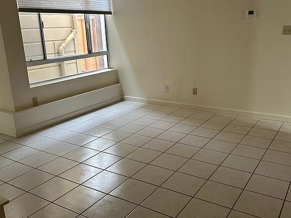 4th image of 1353 27th Ave