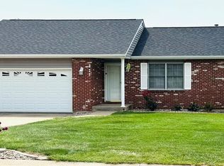 123 Rosewood Dr, Hannibal, MO 63401
