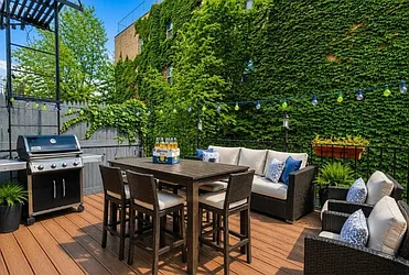 653 6th Avenue, #2