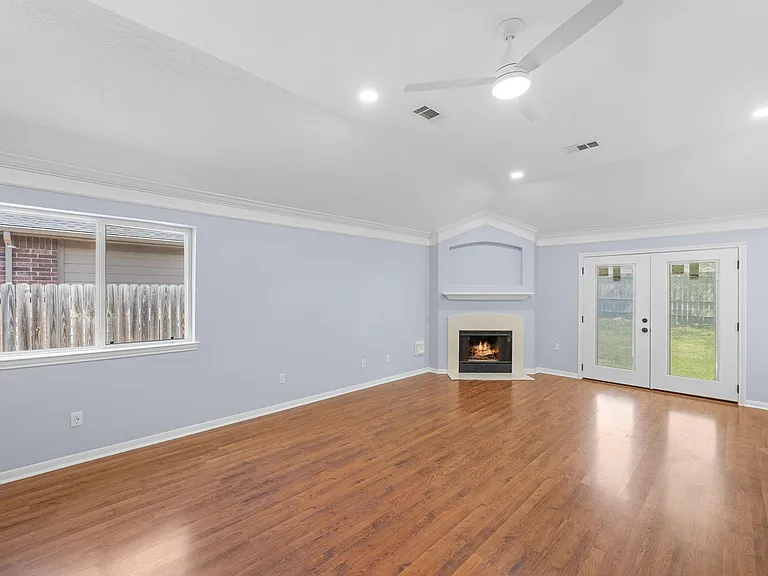 3910 Crystal Pass Ct — Photo 7
