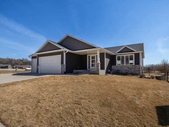 2332 Hadley Hills Dr NE, Rochester, MN 55906