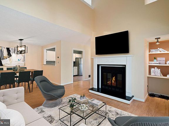 2nd image of 7813 Willow Point Dr #7813