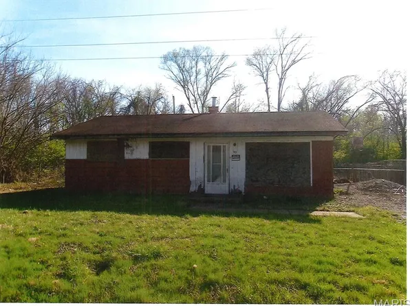 165 Amelia Dr #167, East Saint Louis, IL 62206