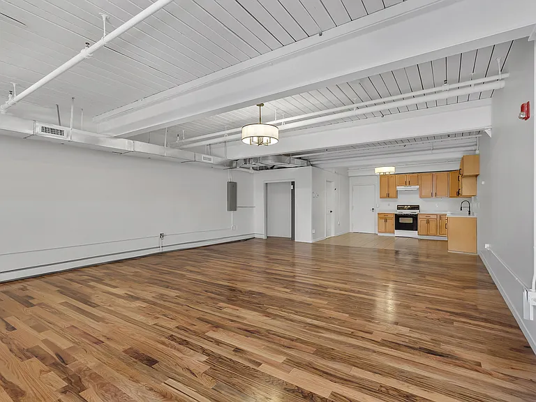 83 Main St #9 — Photo 5