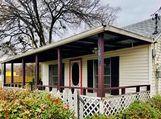 2605 Carson St, Haltom City, TX 76117