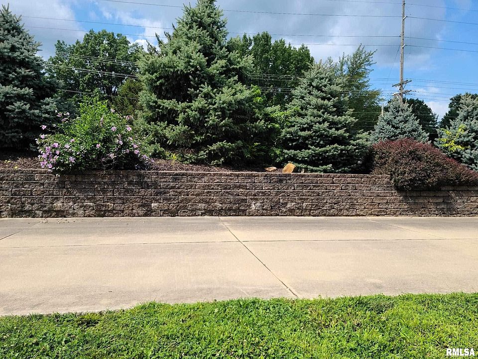 2nd image of 2306 Chatham Rd