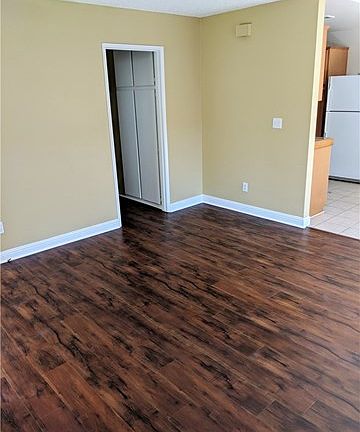 2nd image of 3900 Chelsea Dr