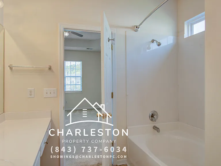 533 Tribeca Dr — Photo 16